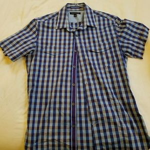 Short sleeve checkard shirt